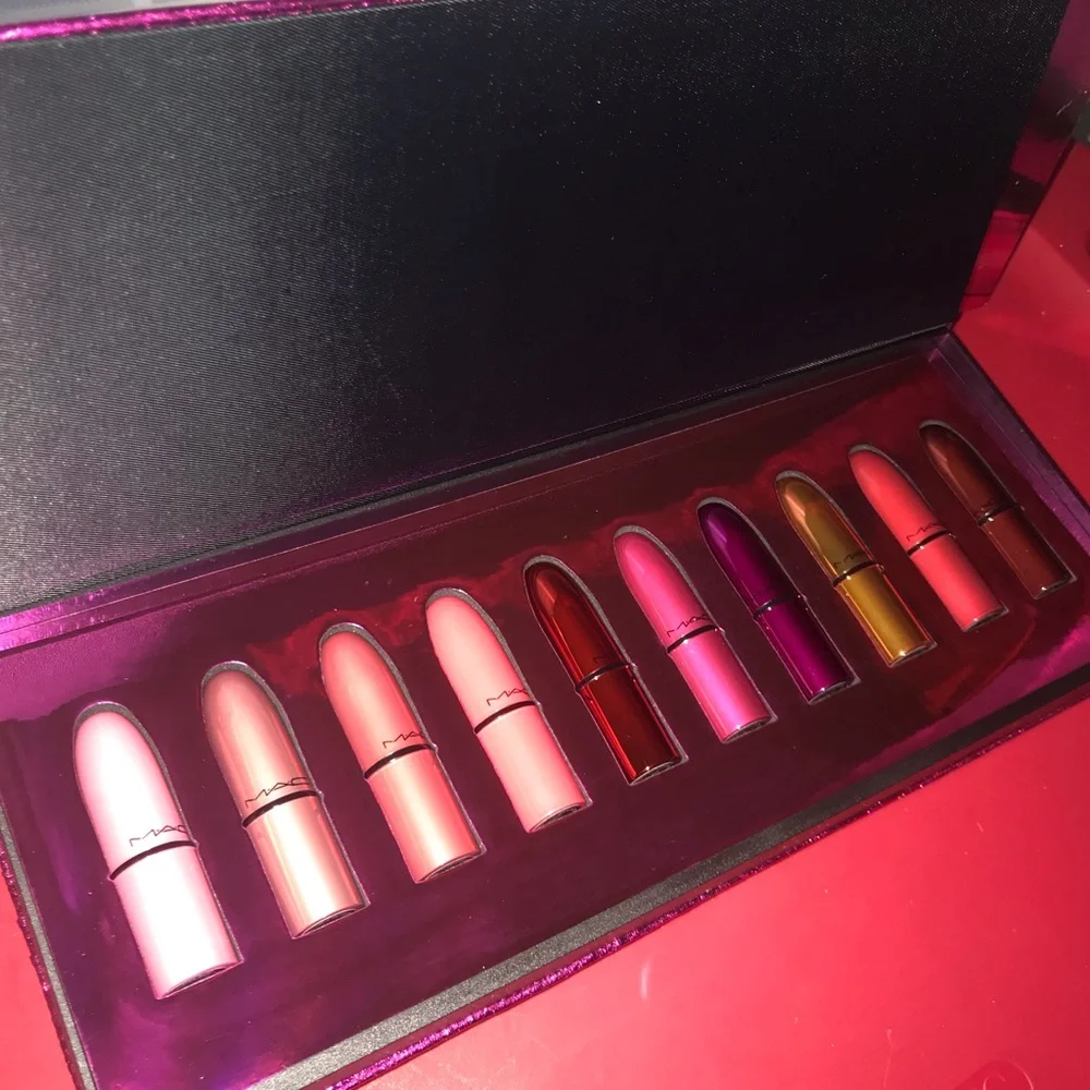 Mac Shiny Pretty Things Lip Set